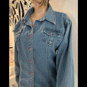 RIDERS denim women’s lightweight jacket with button down front jacket size XL